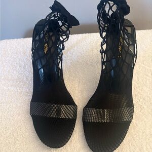 Elegant Black Mesh Women's Shoes